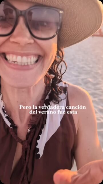 🌞 Con las pilas recargadas… ¡estamos de vuelta en consulta! Y preparados para recuperar ese pelito y esa piel después del sol, los excesos y algún que otro mal hábito que todos nos permitimos en vacaciones. 😅

Pero antes quería compartir con vosotros un pedacito de mi mundo fuera de consulta. 🤍
Este verano nos llevó a conocer nuevos lugares: Sicilia 🇮🇹✈️ Pero,también visitamos Tenerife, Madrid , Benidorm y como siempre, me quedo sobre todo con los momentos.

Gracias a mi familia y a esos amigos queridos con los que intentamos viajar cada año, creando recuerdos juntos. Y qué bonito ver que nuestros hijos también crecen siendo amigos. 🥹❤️

Porque que nadie nos quite lo bailado. La vida es un ratito y, entre tantas noticias difíciles, poder bailar, disfrutar de la naturaleza, conocer y compartir con quienes queremos es un regalo.

✨ Espero que el vuestro también haya estado lleno, sobre todo, de salud, amistad y momentos bonitos.
Y ahora sí… 👩🏻‍⚕️ nos vemos en consulta para volver a cuidar vuestra piel y vuestro pelo. 🤍

📍 Lanzarote: 680 73 14 53
📍 Las Palmas de Gran Canaria: 696 38 27 55
#DraVanessaMarquez #MedicinaEstetica #MedicinaCapilar #Lanzarote #LasPalmasDeGranCanaria